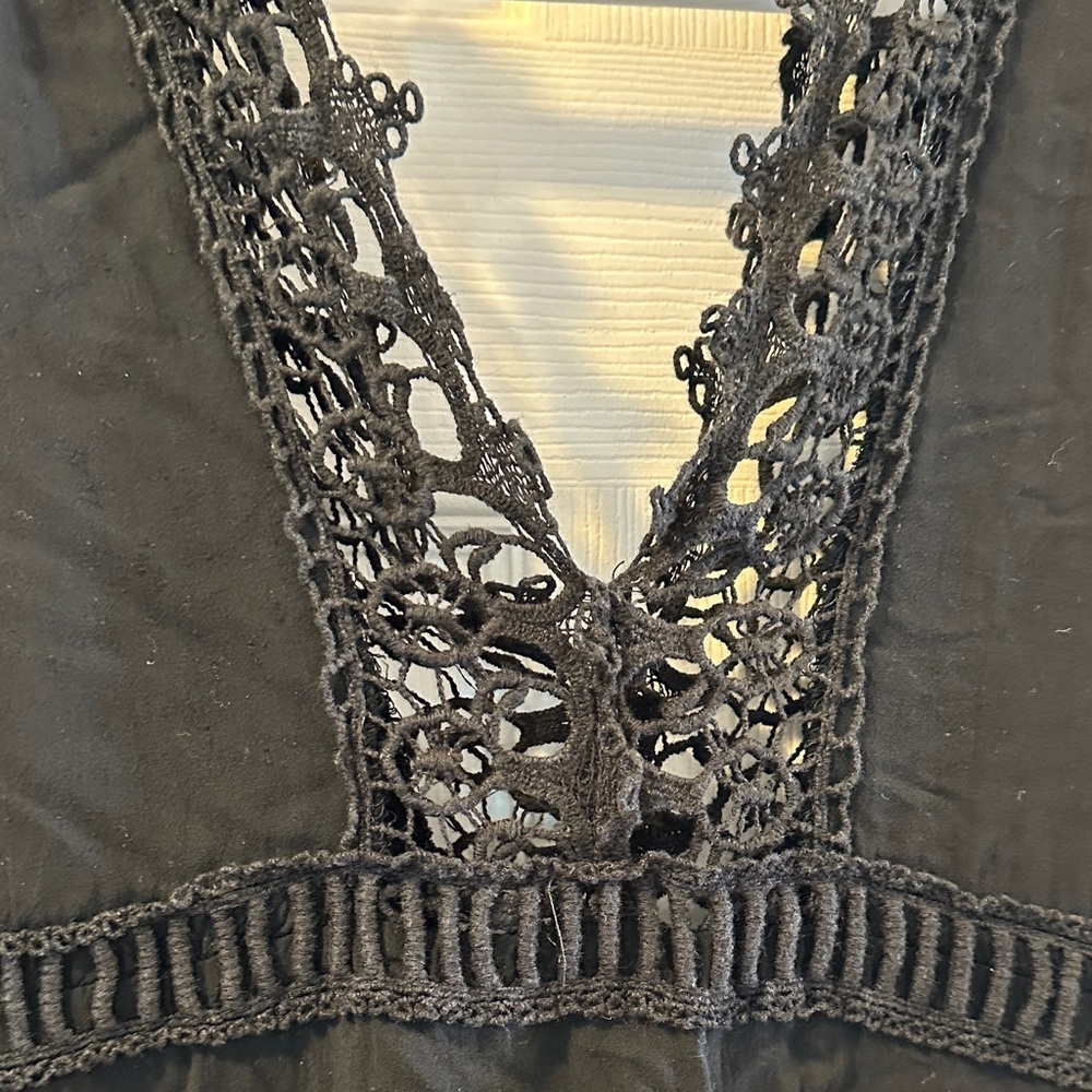 BLUE ISLAND Y2K Beach Cover-Up Black Crochet V-Neck Super Flattering Feminine S - Picture 4 of 9